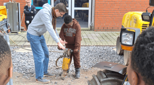 Screenshot 2024-04-03 001744